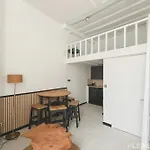 Charming Studio In The 4Th District Of Paris