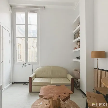 Charming In The 4th District Of * Parigi